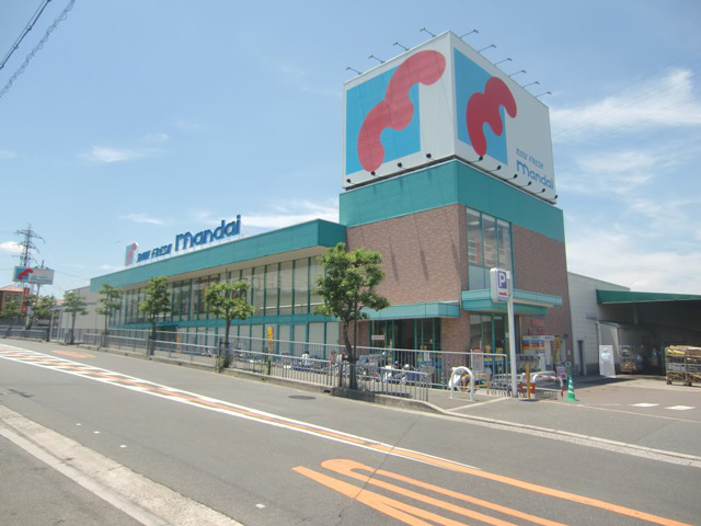 万代長尾西店店写真