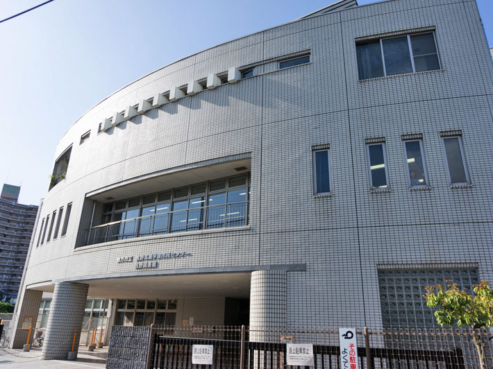 牧野図書館写真