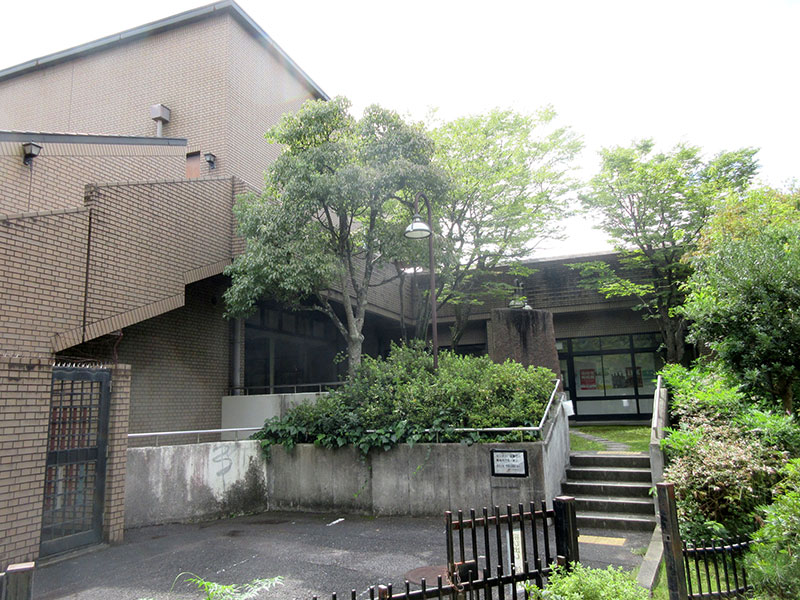 御殿山図書館写真