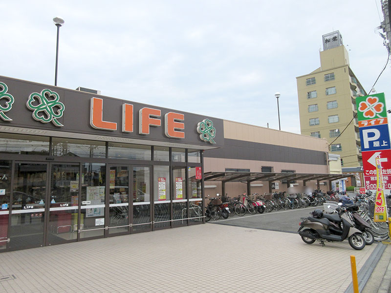 ライフ御殿山店写真