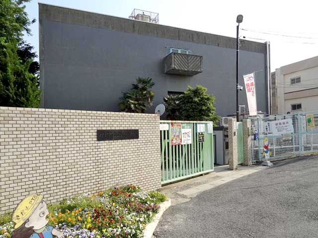 サダ小学校