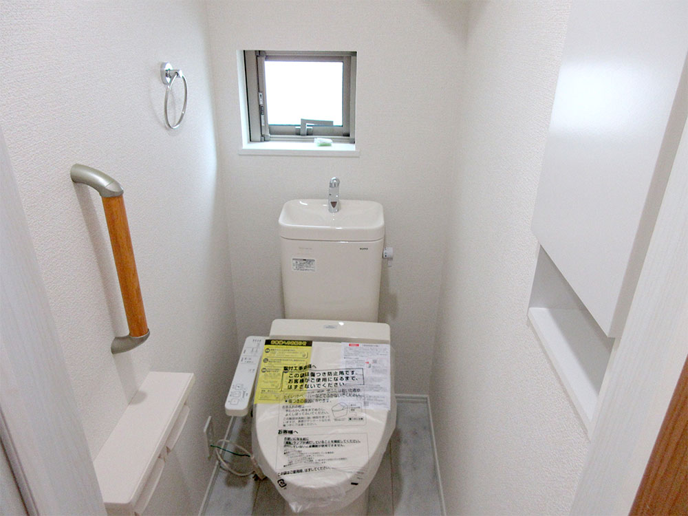 1階2階トイレ有り
