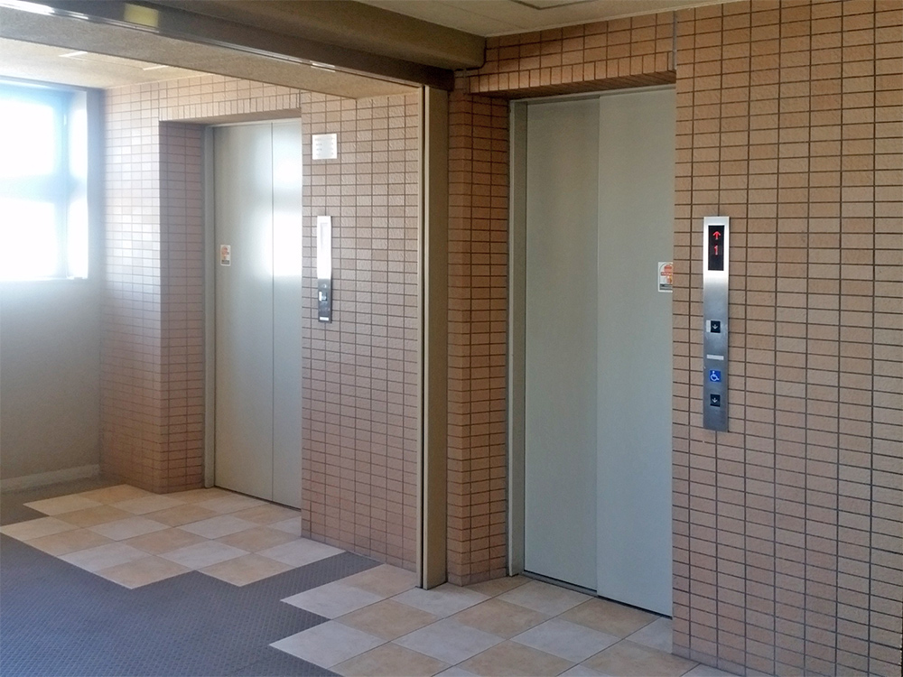 エレベーター写真