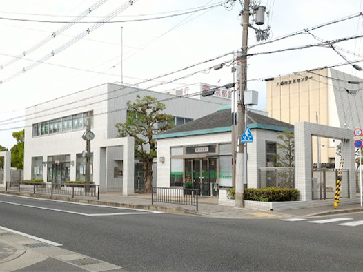 京都銀行八幡中央支店写真