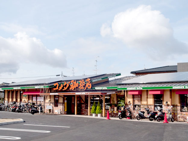 コメダ珈琲店枚方とうかえでの道店写真