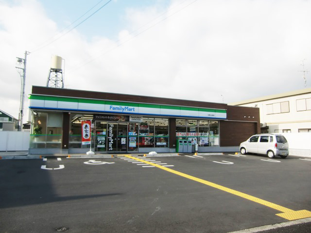 ファミリーマート男山金振店