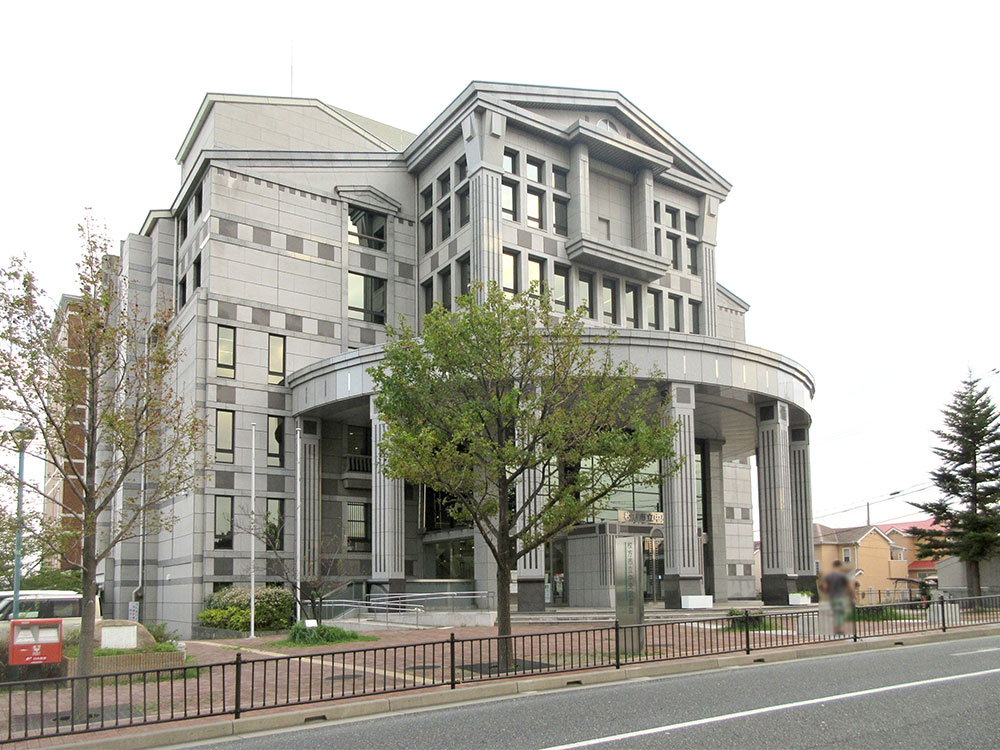 市立中央図書館写真