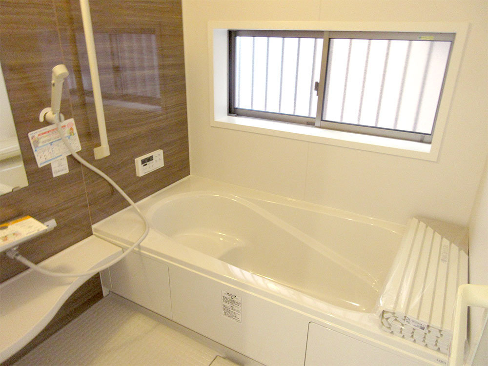 一日の疲れを癒す浴室写真